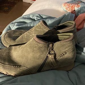 Black color suede bootie from Sketchers
